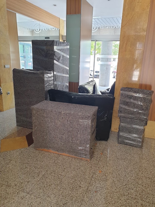 Foto de Mudanzas y Portes — Transportes Cabrera